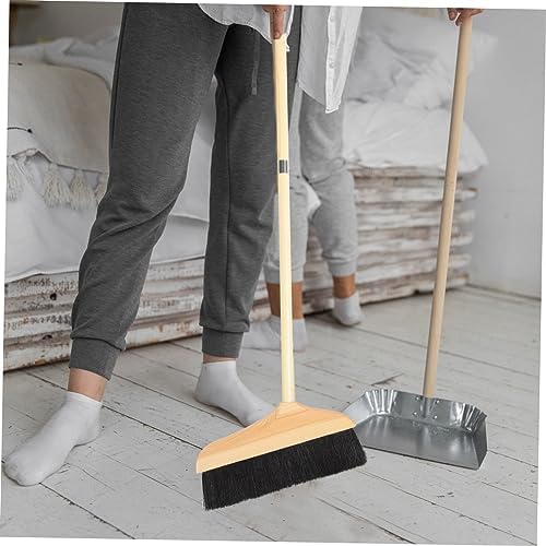 Ipetboom 28C Push Broom with Long Handle and Angled Bristles